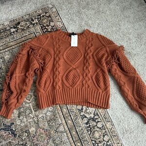 Line and dot sweater